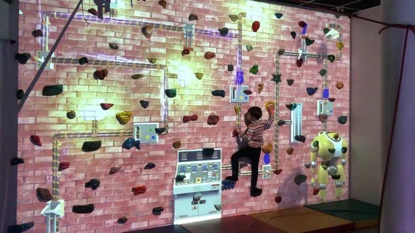 [INS009] Interaktive Kletterwand
